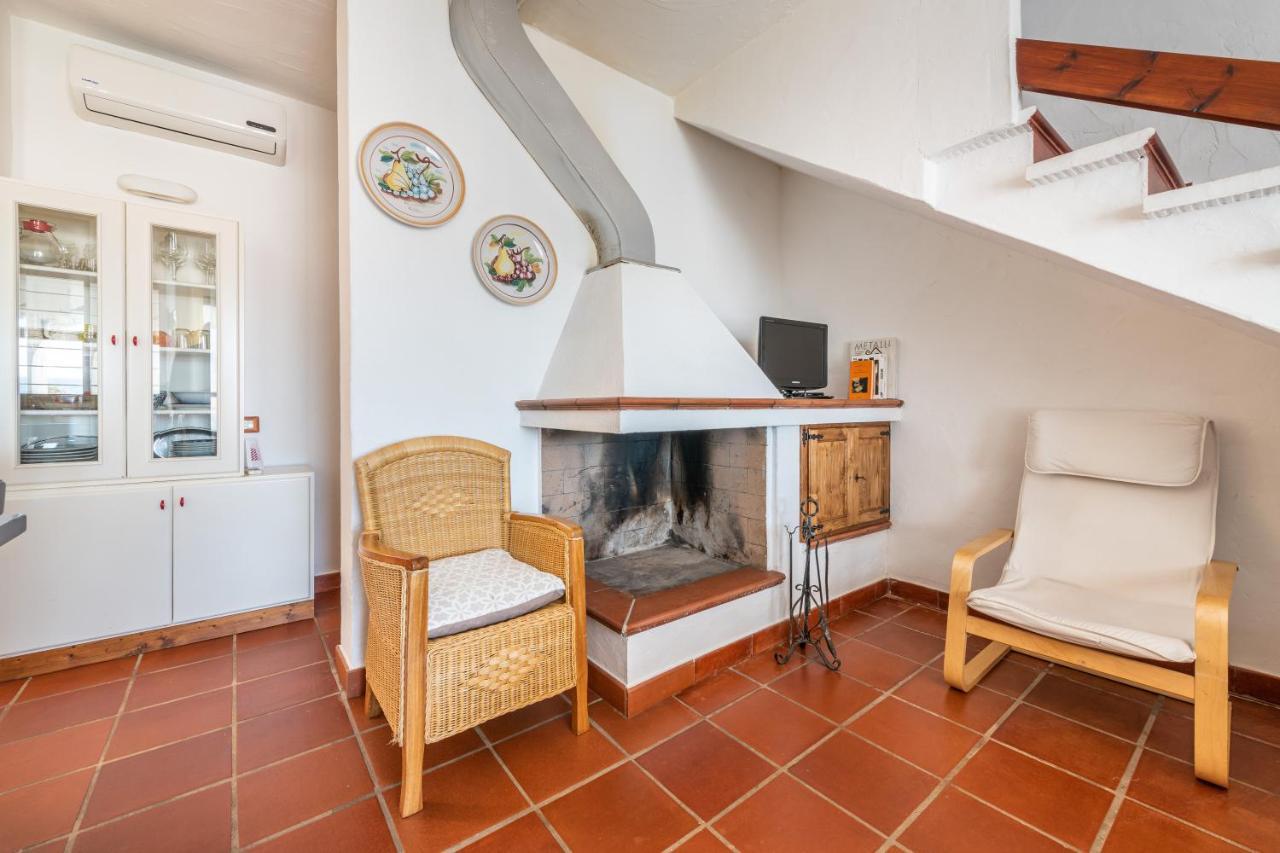 Damiano Holiday House Porto Columbu - Perd'E Sali Extérieur photo