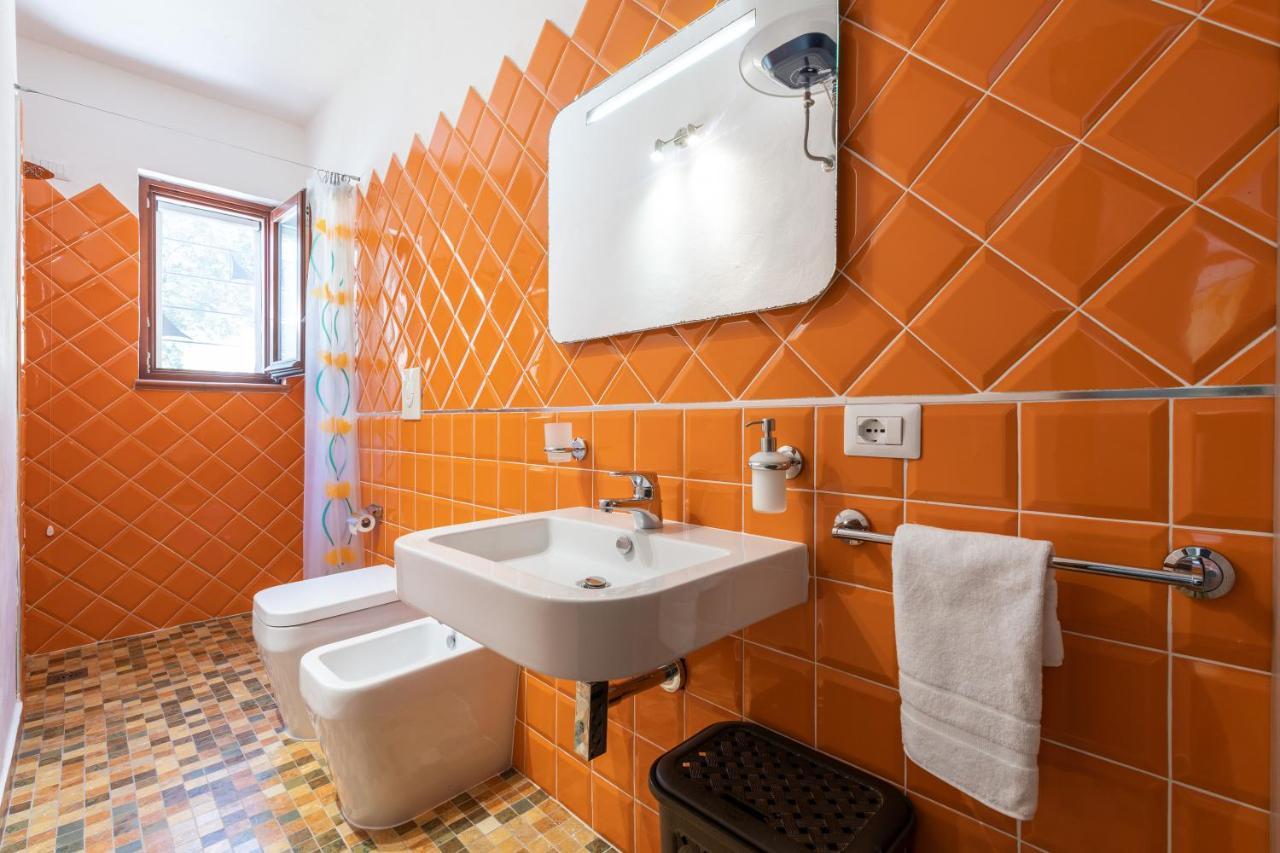 Damiano Holiday House Porto Columbu - Perd'E Sali Extérieur photo